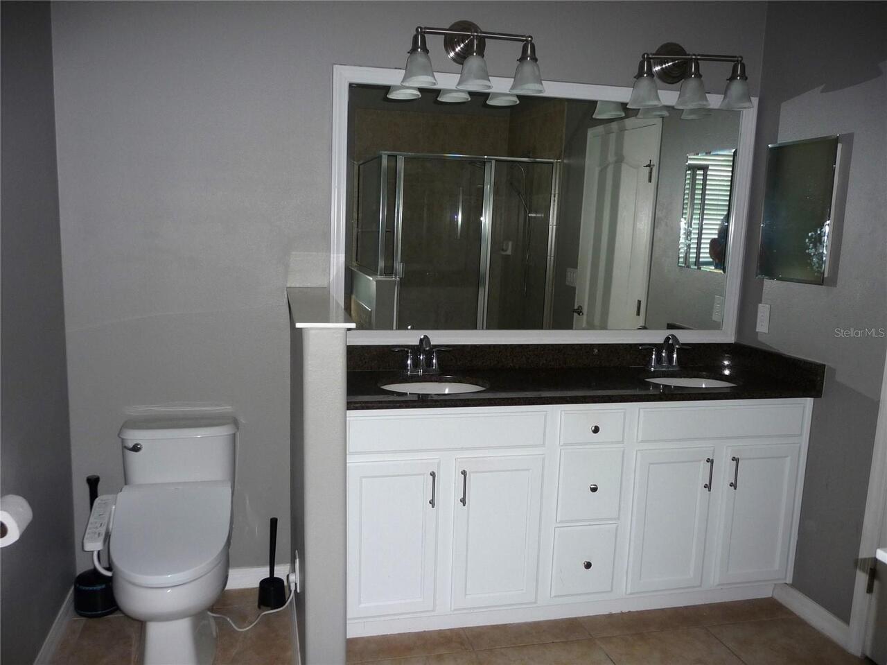 Listing Photo 9