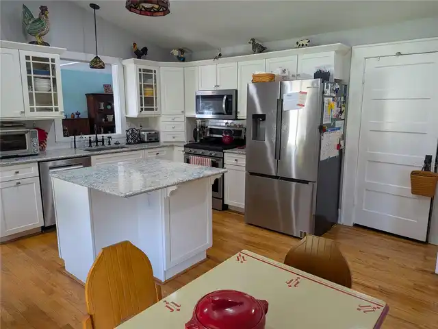 Listing Photo 6