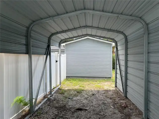 Listing Photo 16
