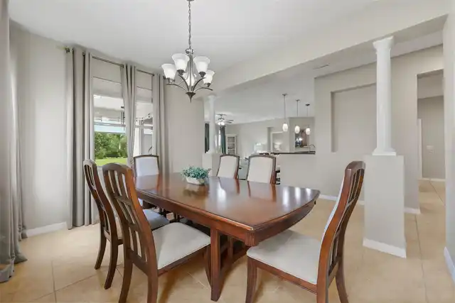 Listing Photo 12