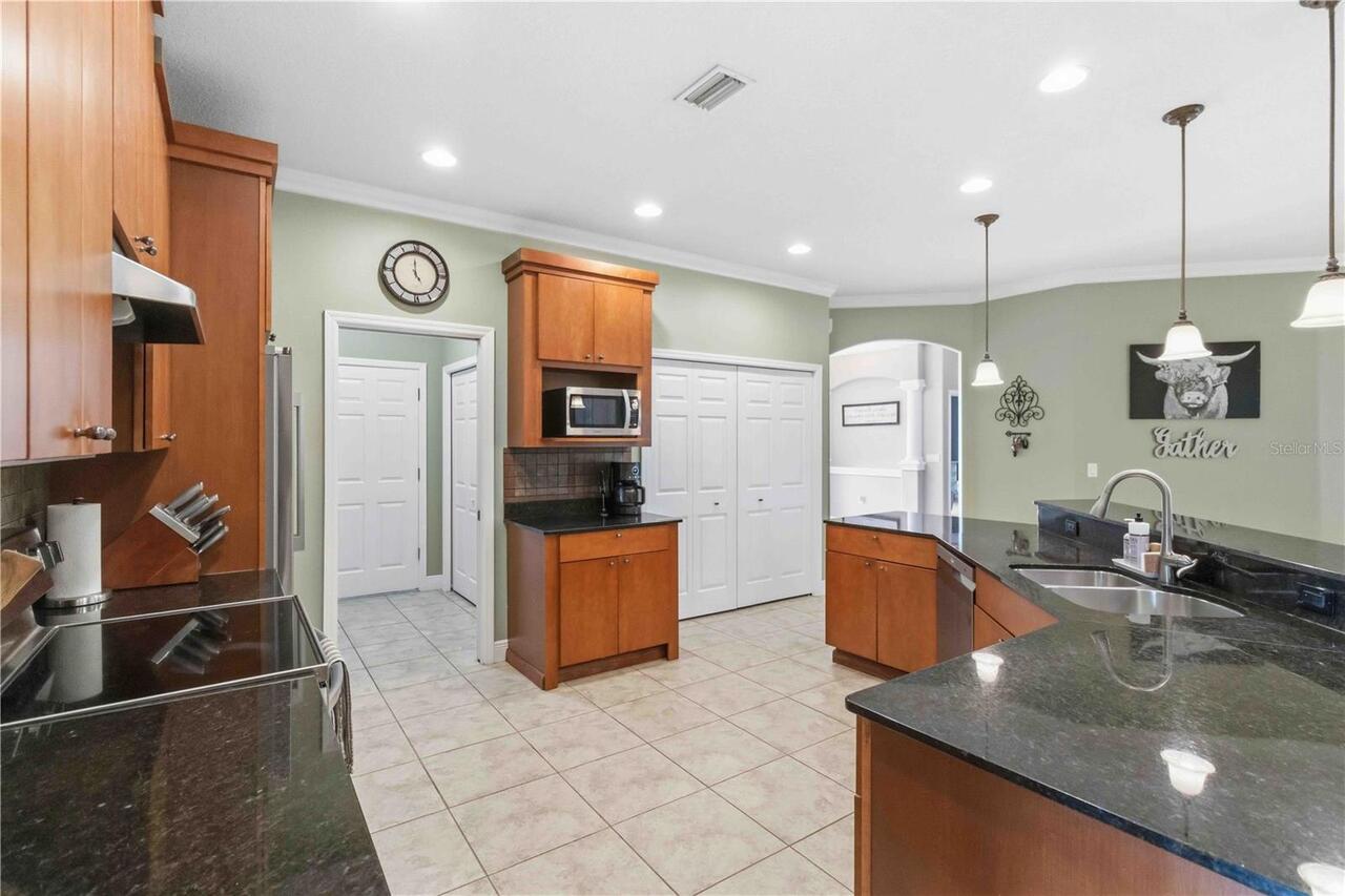 Listing Photo 17