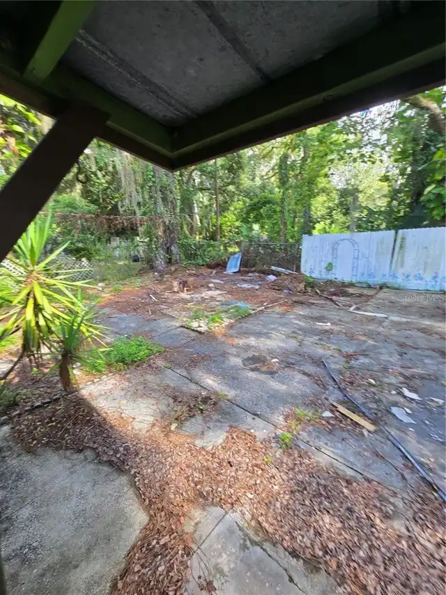 Listing Photo 8