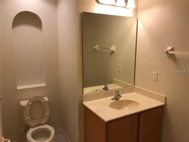 Listing Photo 9