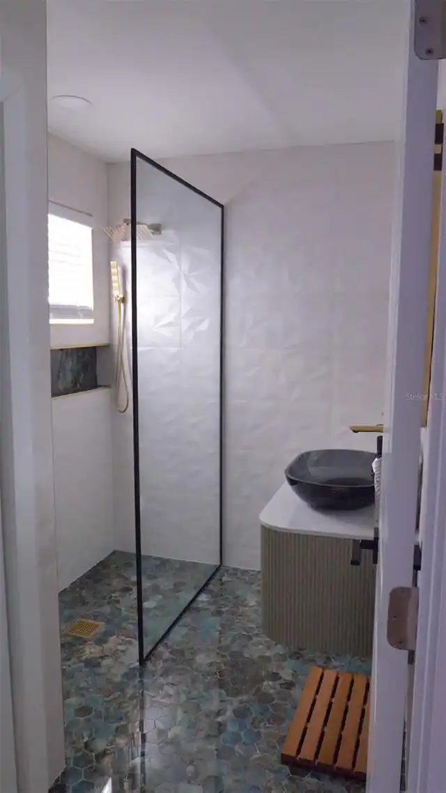 Listing Photo 37