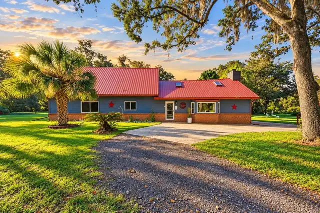 De Leon Springs Real Estate