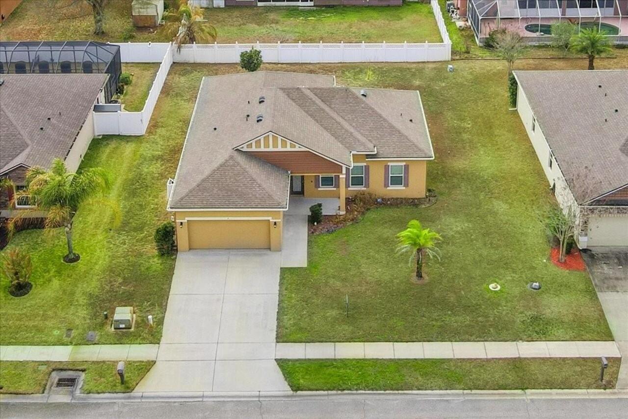 Listing Photo 9