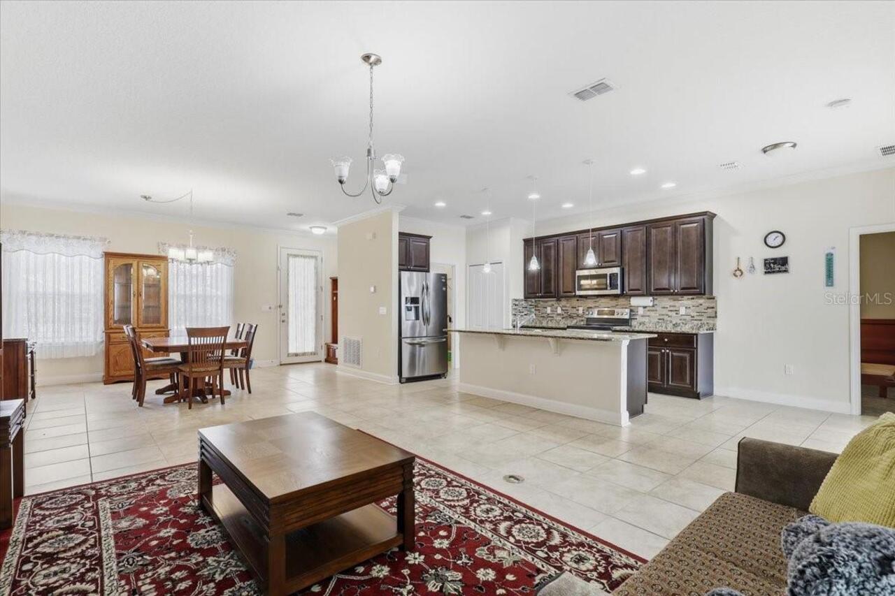 Listing Photo 16