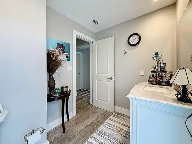 Listing Photo 37