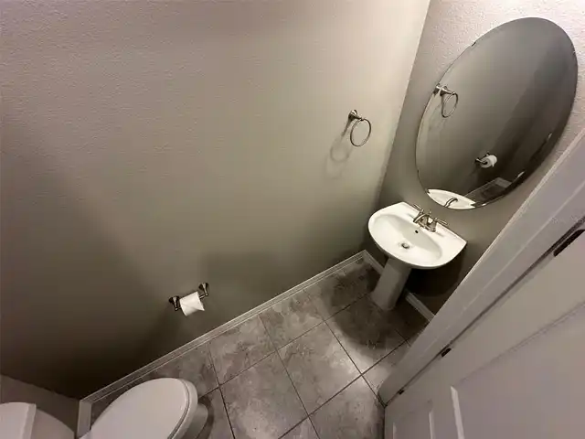 Listing Photo 10