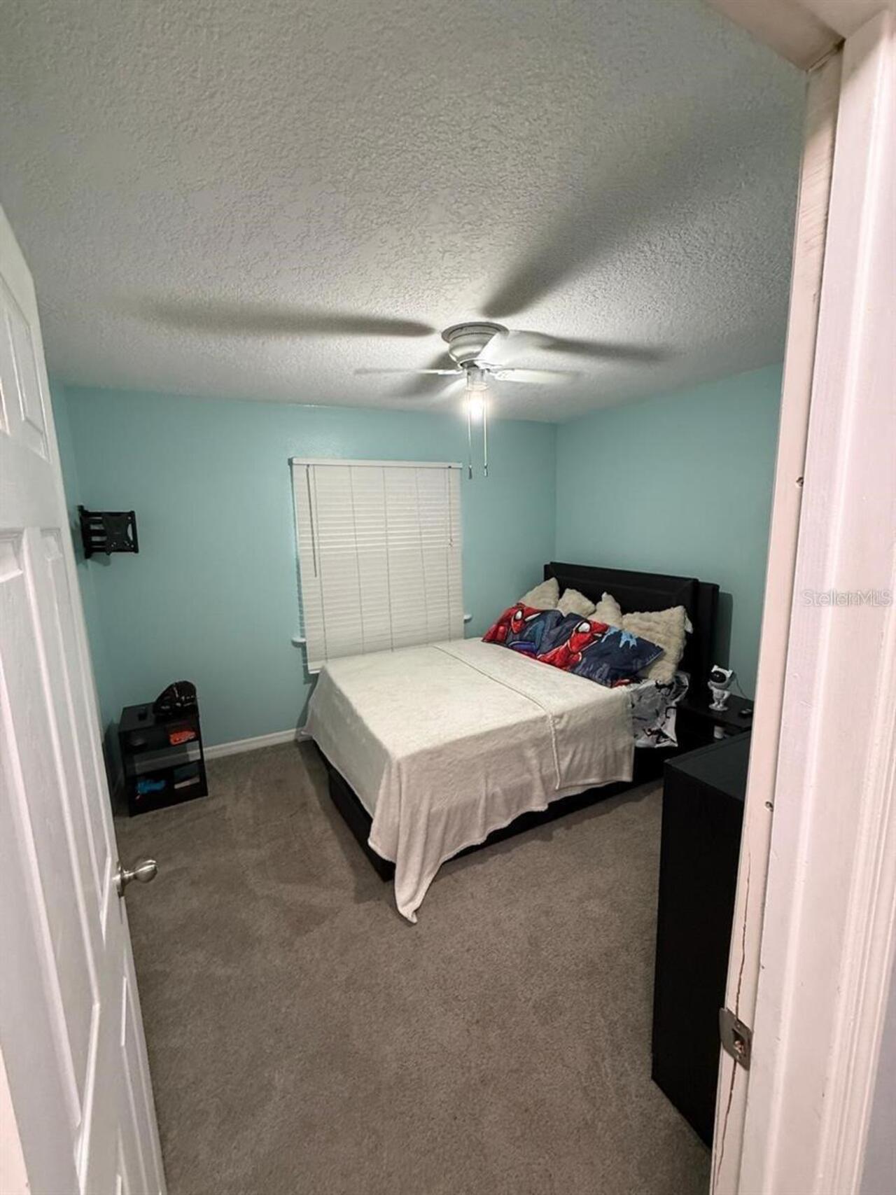 Listing Photo 9