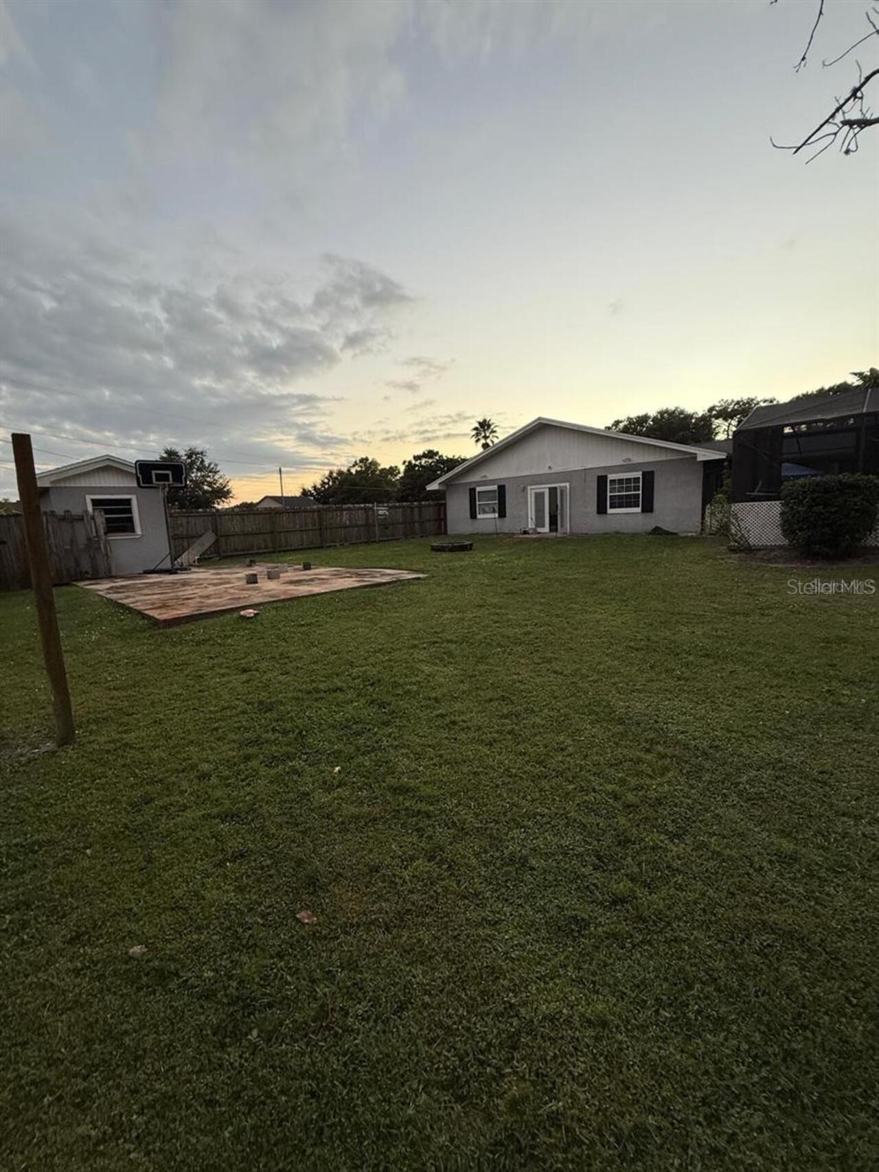 Listing Photo 12