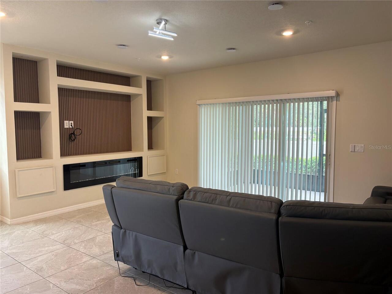 Listing Photo 12