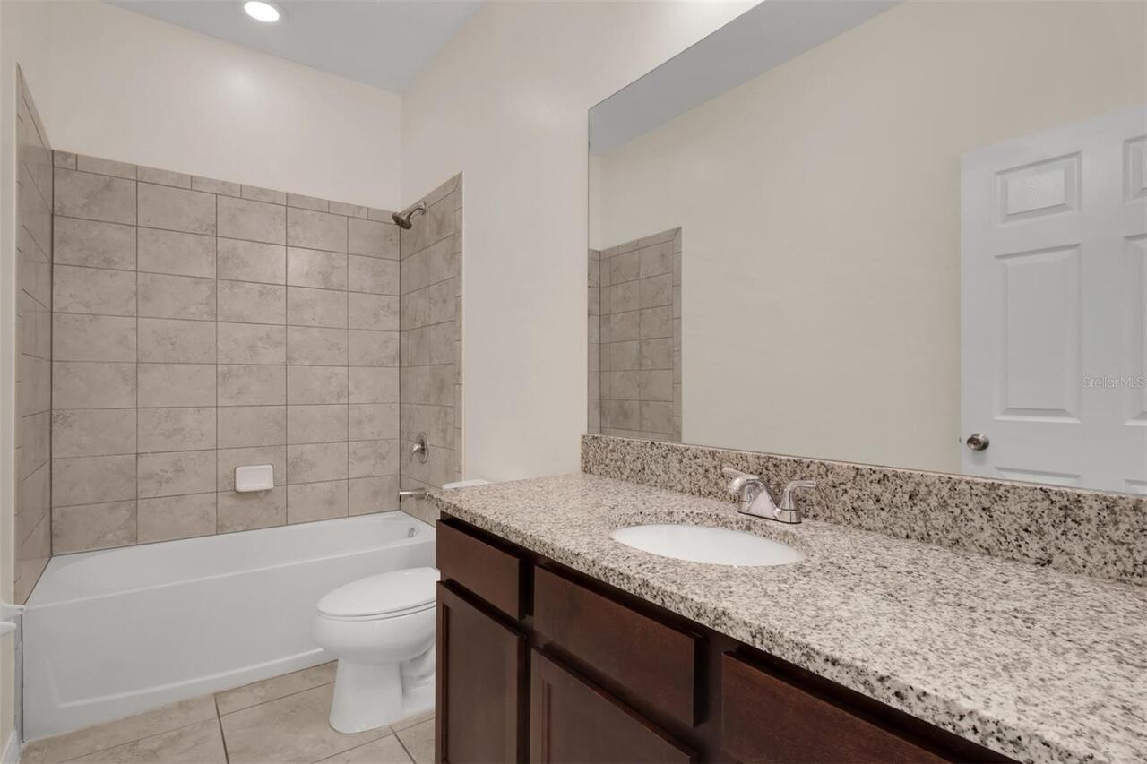 Listing Photo 14