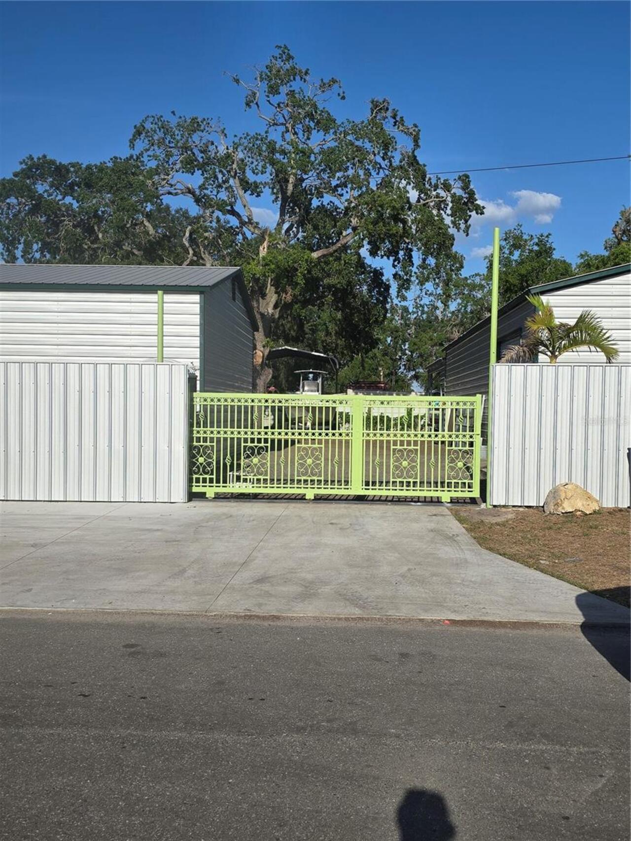 Listing Photo 10
