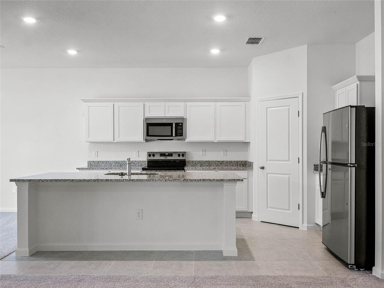 Listing Photo 7