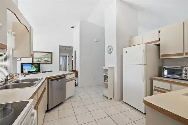 Listing Photo 17