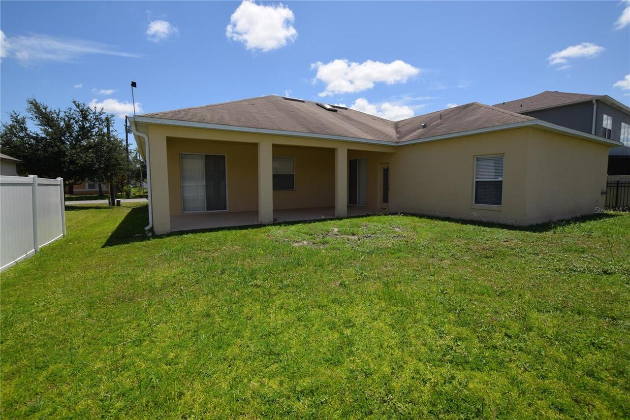 Listing Photo 8