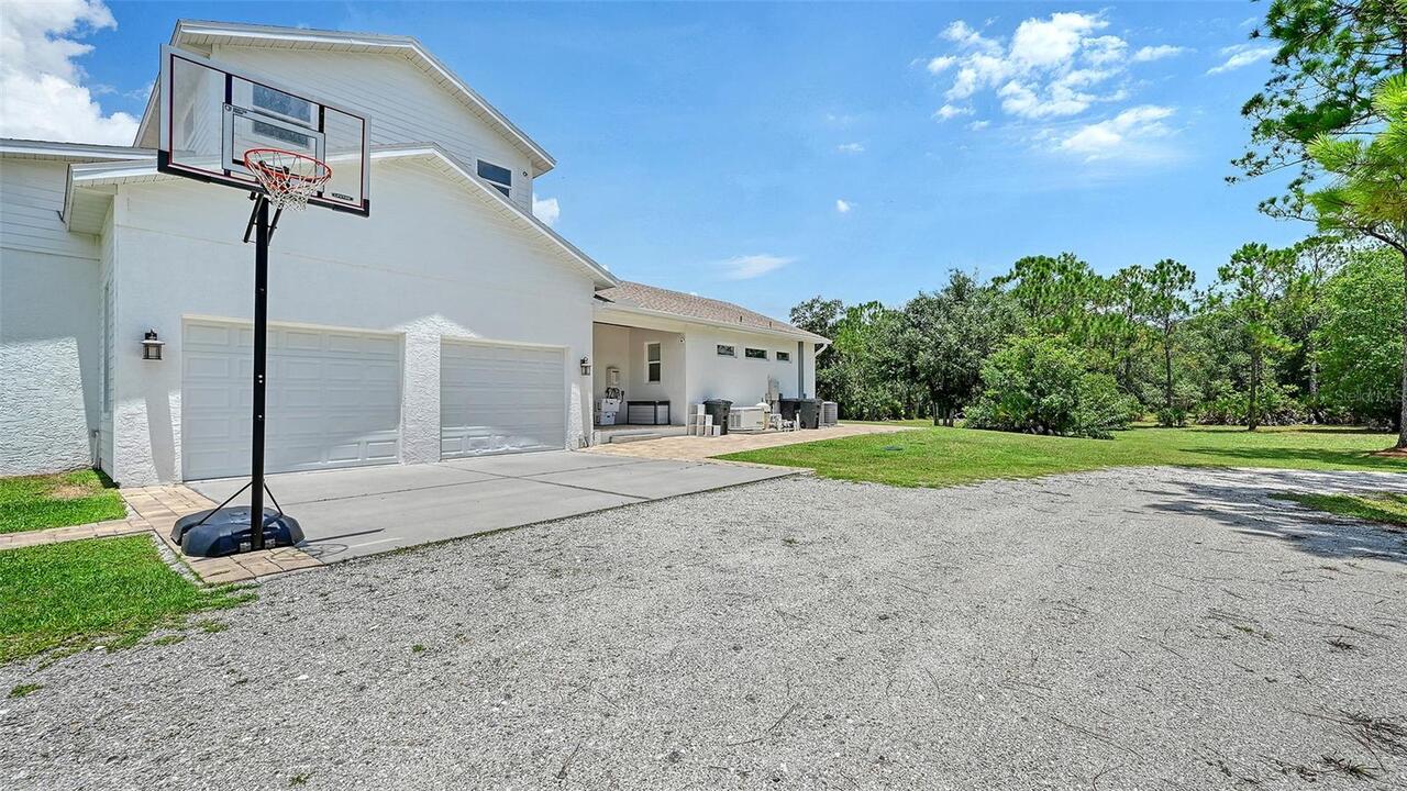 Listing Photo 42
