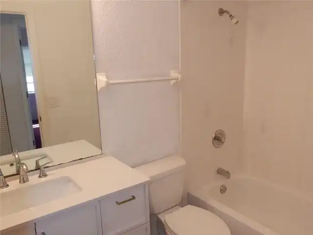 Listing Photo 16