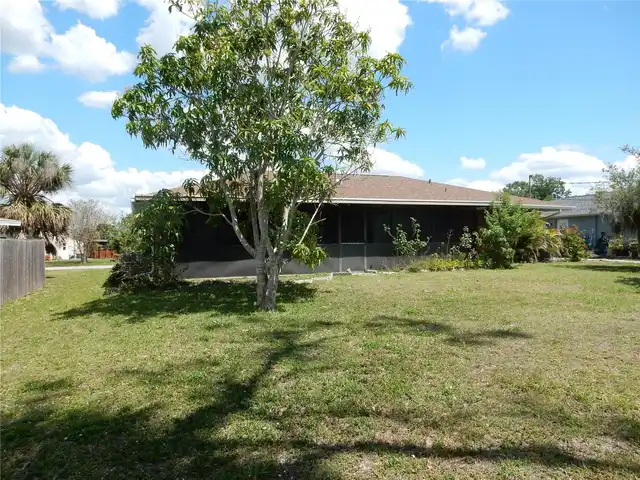 Listing Photo 22