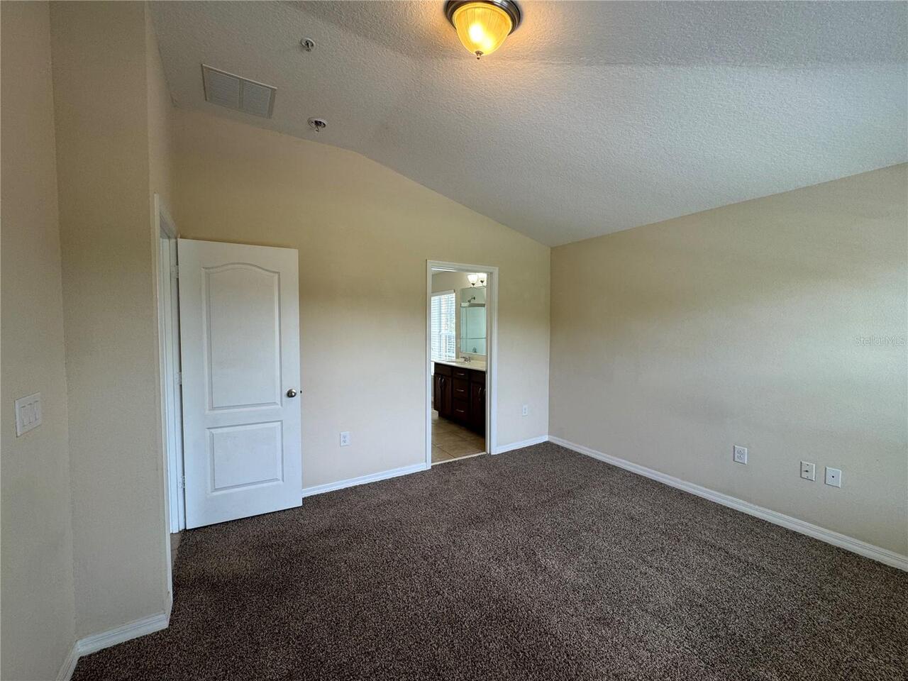 Listing Photo 34