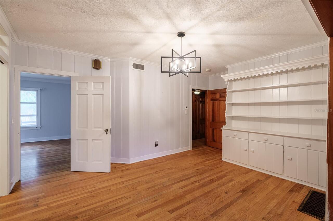 Listing Photo 10