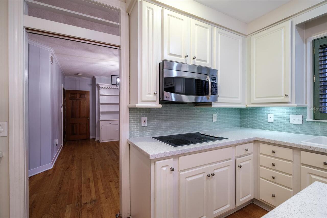 Listing Photo 16