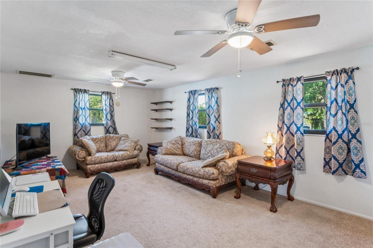Listing Photo 32