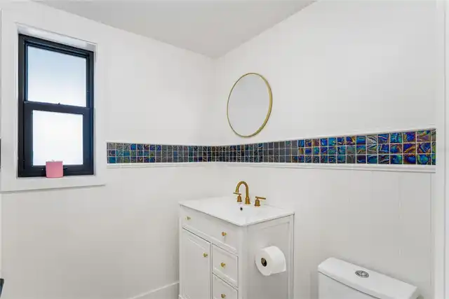 Listing Photo 43