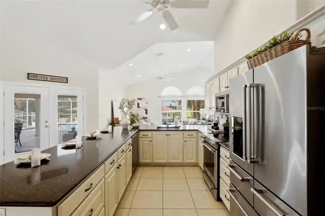 Listing Photo 9