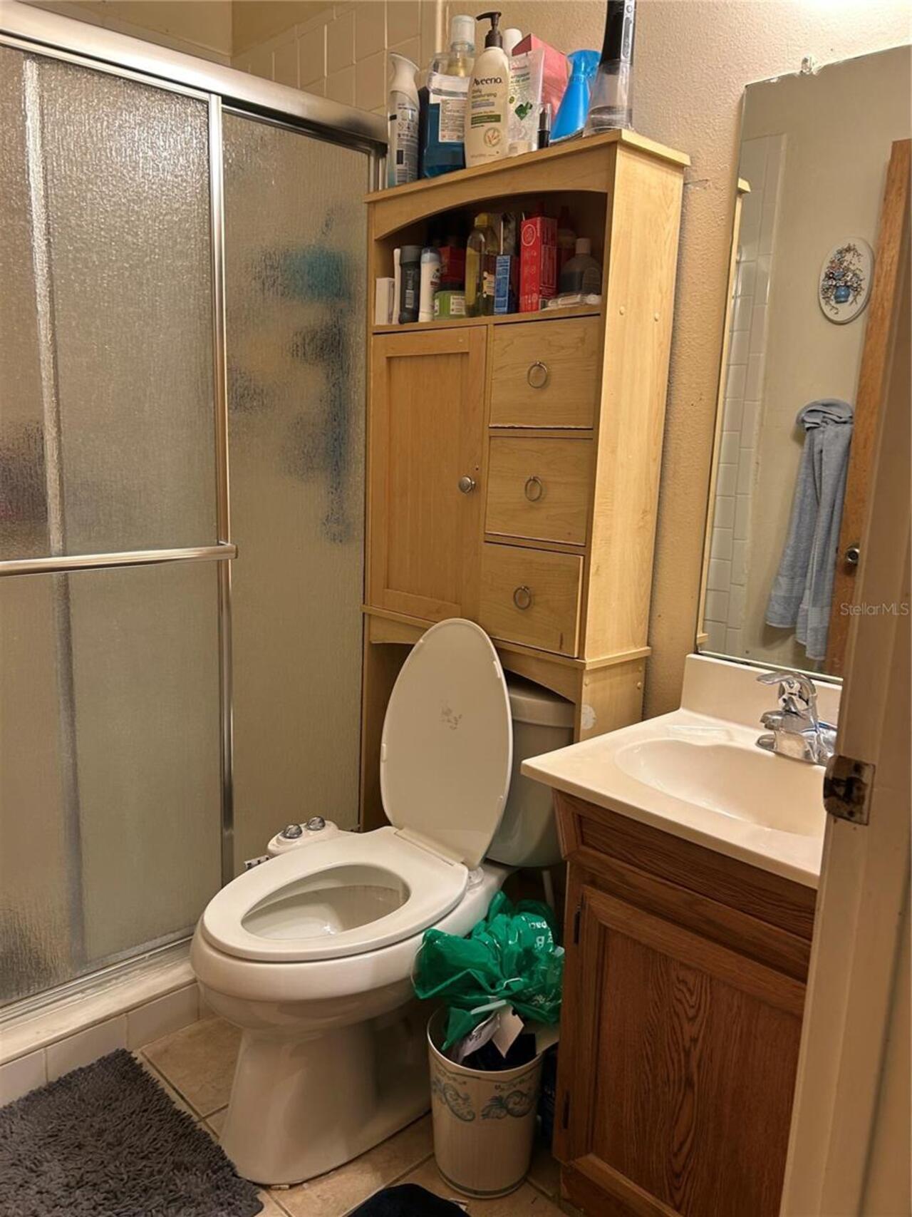 Listing Photo 9