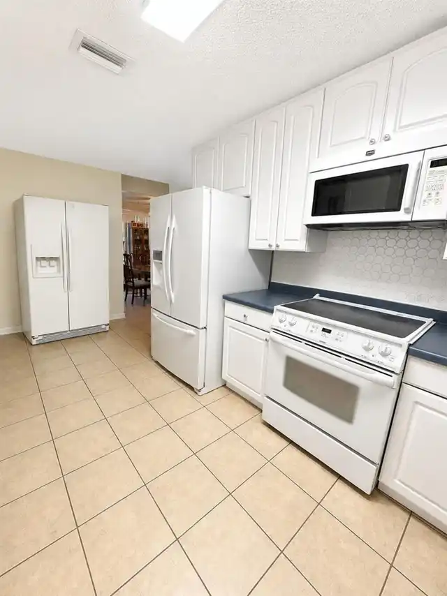 Listing Photo 19