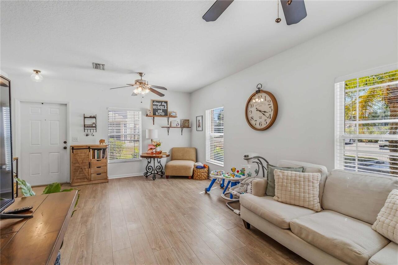 Listing Photo 9