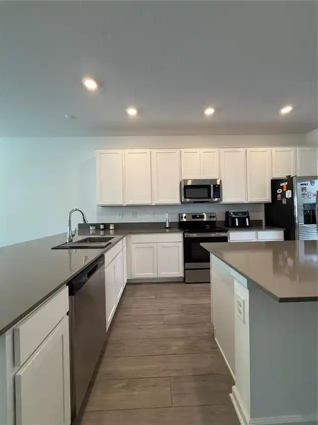 Listing Photo 7