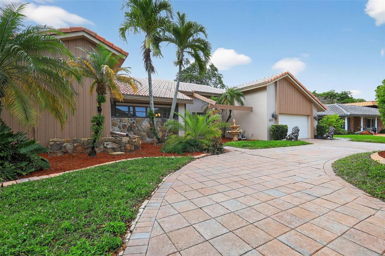 Plantation Real Estate