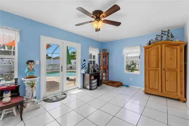 Listing Photo 9