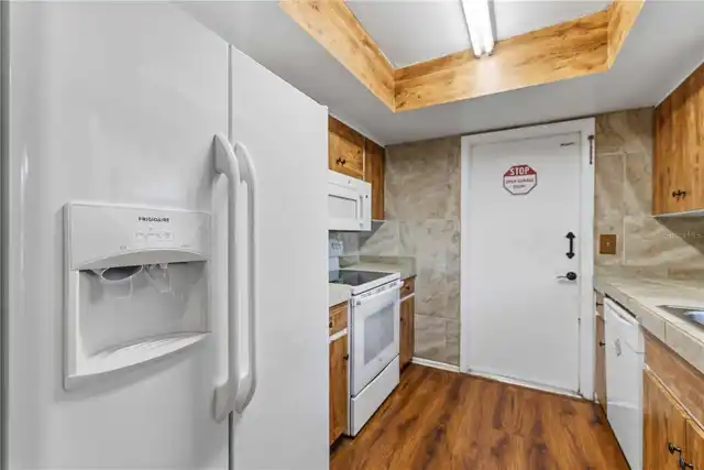 Listing Photo 18
