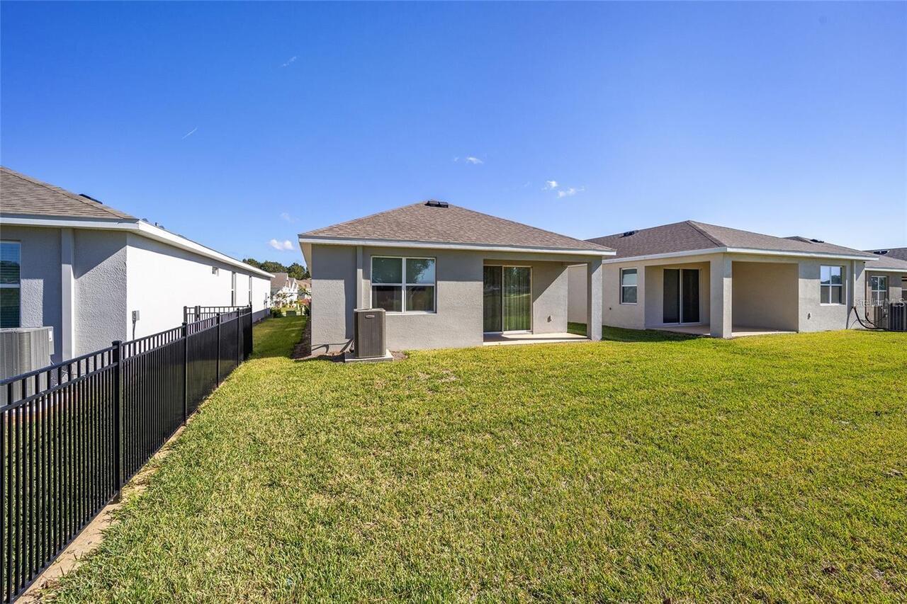 Listing Photo 10