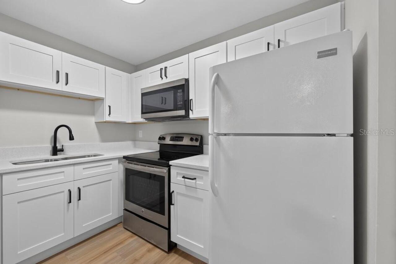 Listing Photo 14