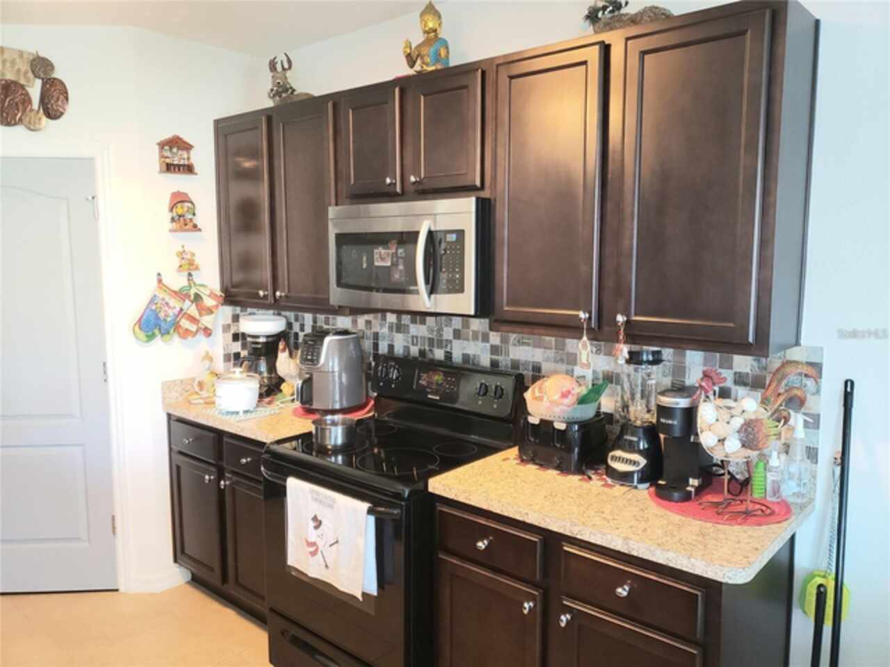 Listing Photo 8
