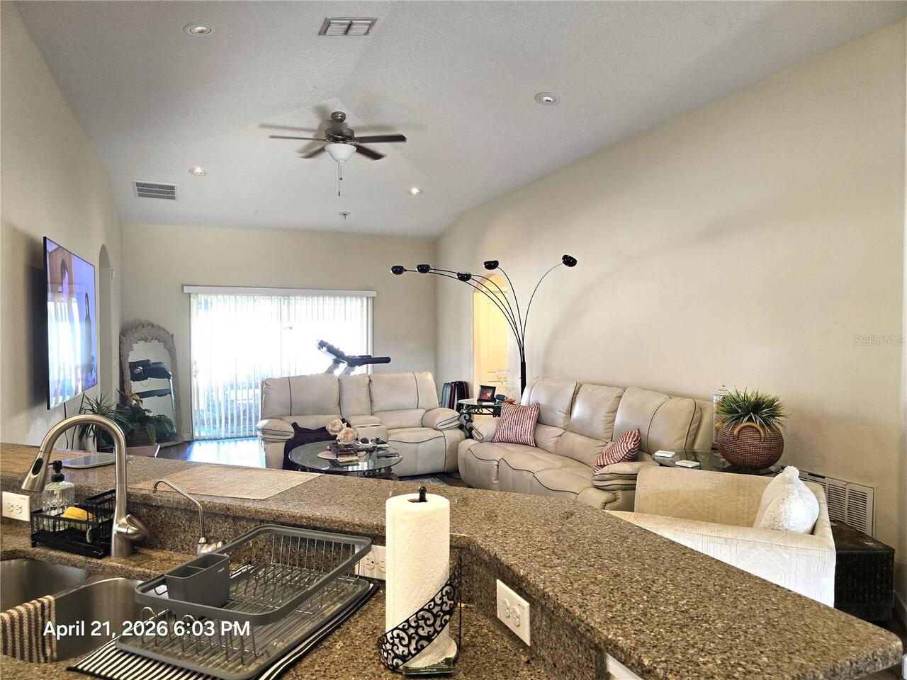 Listing Photo 12