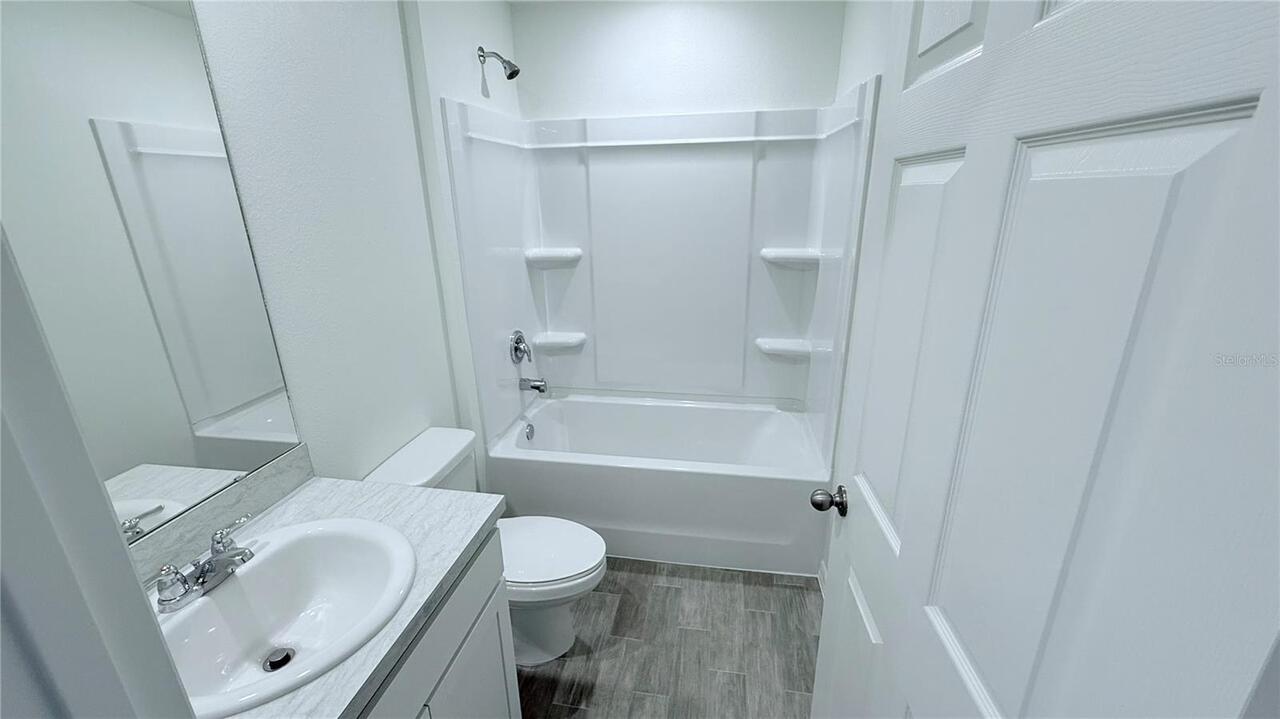 Listing Photo 12