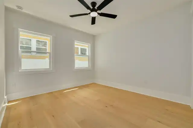 Listing Photo 18