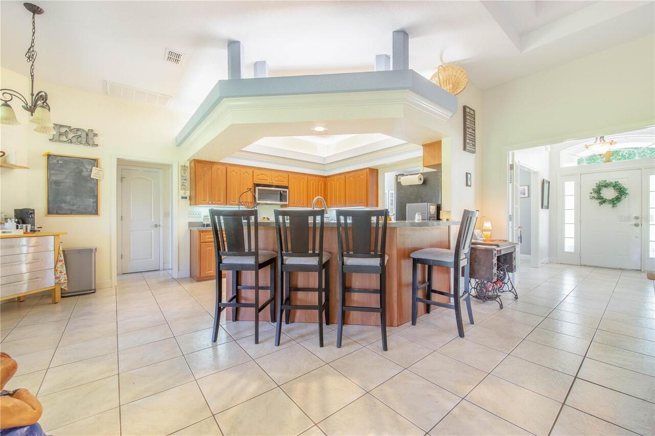 Listing Photo 8