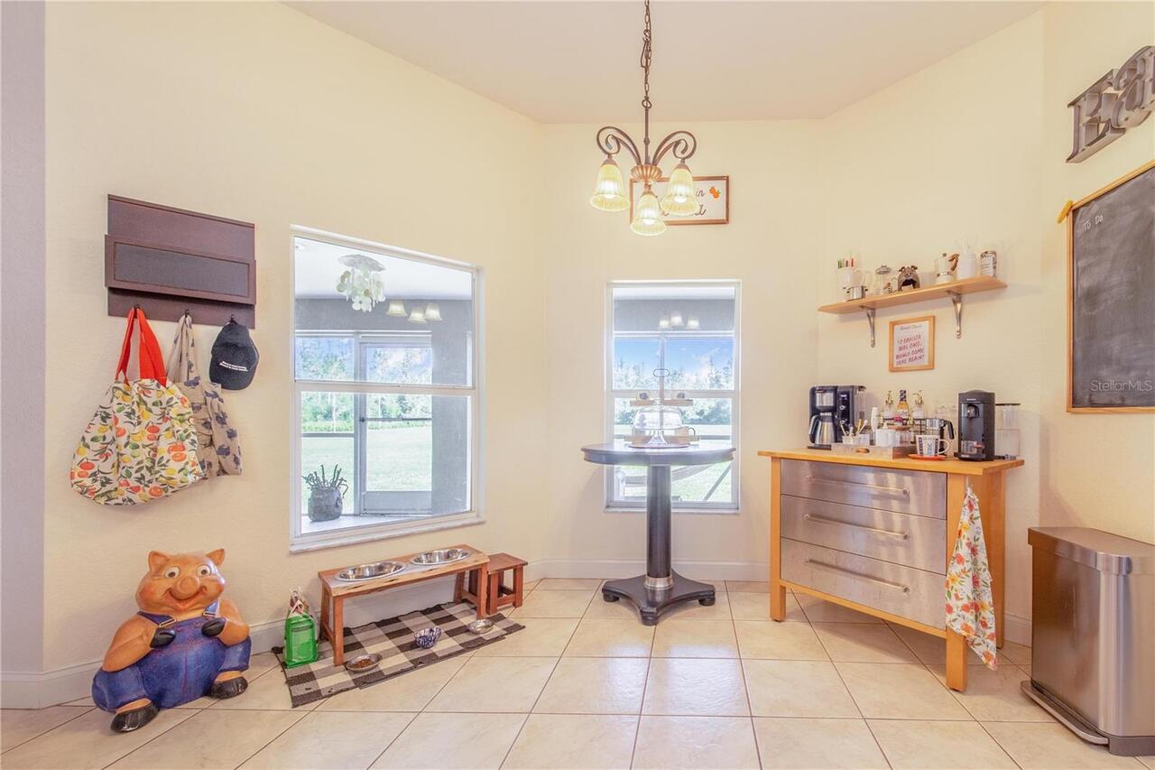 Listing Photo 9