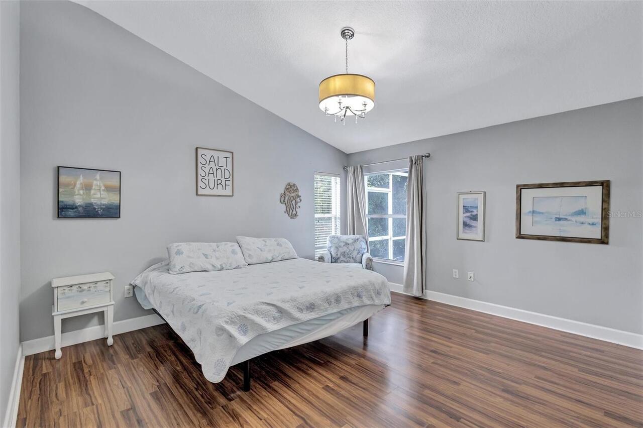 Listing Photo 20