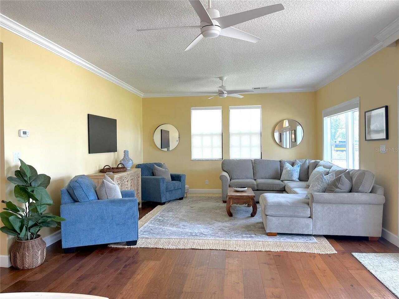 Listing Photo 8