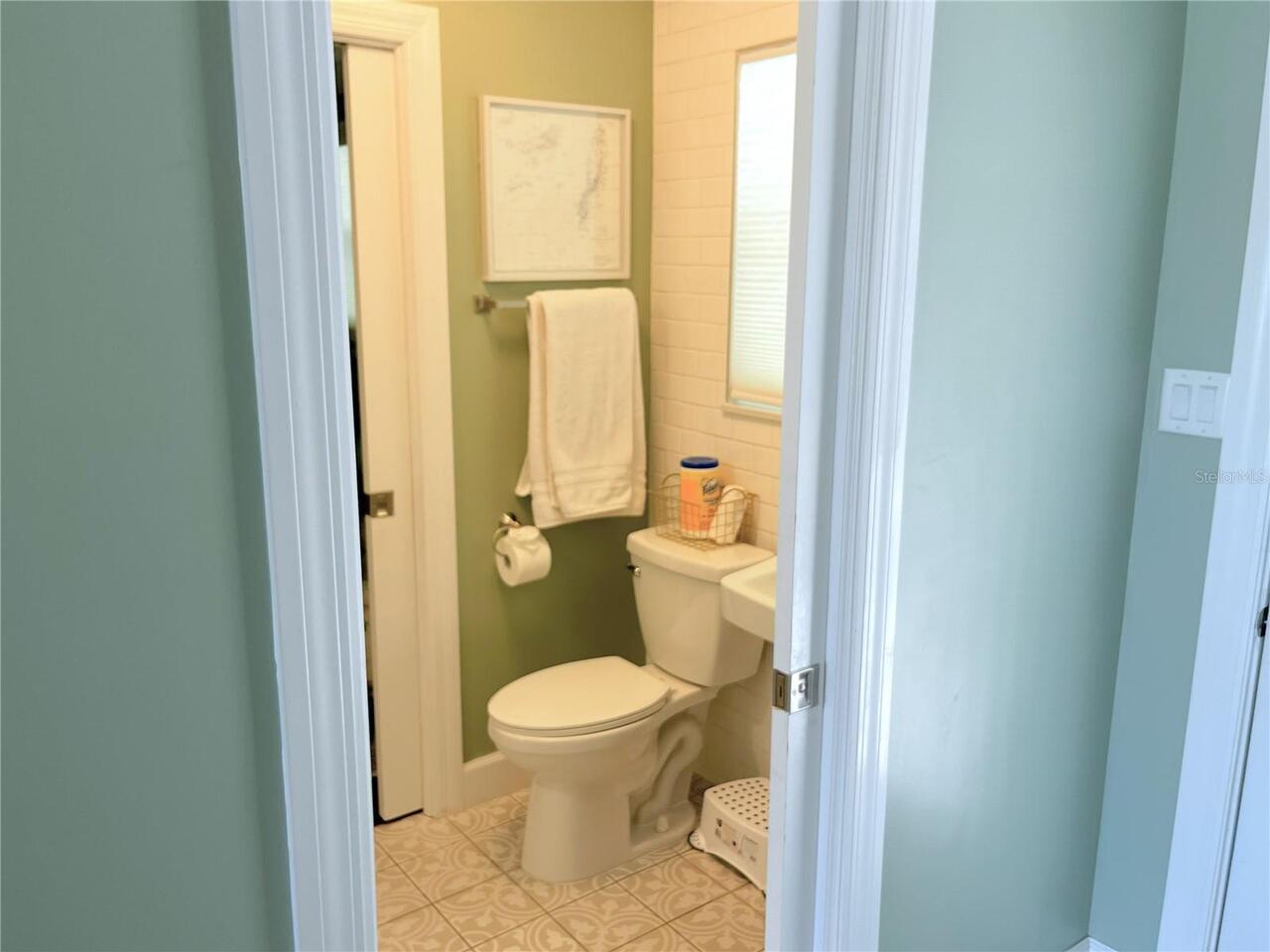 Listing Photo 12