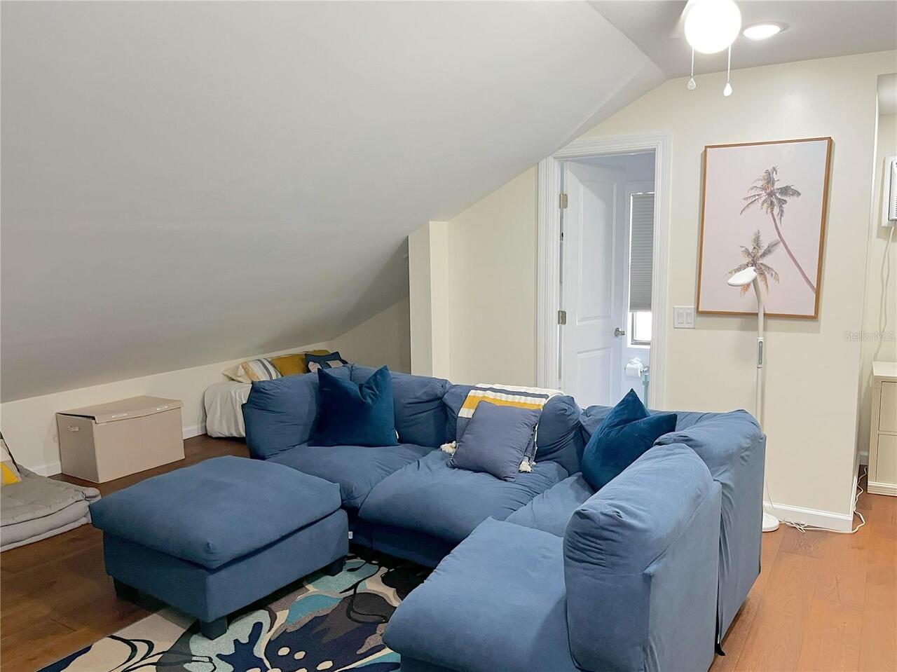 Listing Photo 19