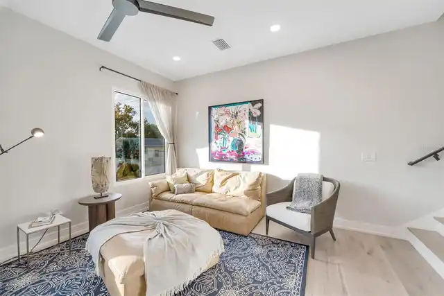 Listing Photo 18